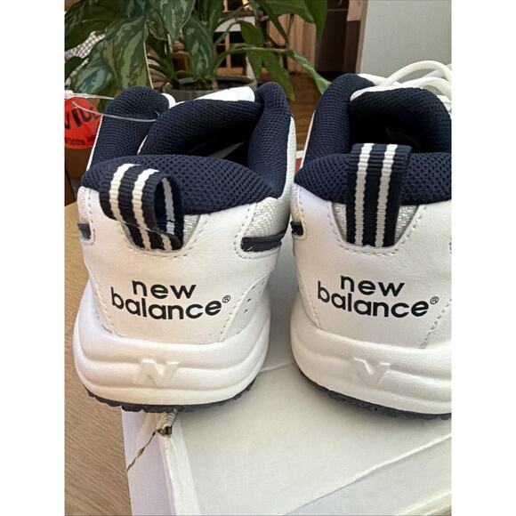New Balance 636 Mens 11 2E Wide White Navy Training Shoe MX636WN main image 5